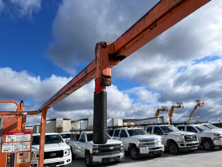 2007-jlg-1930es-image-18