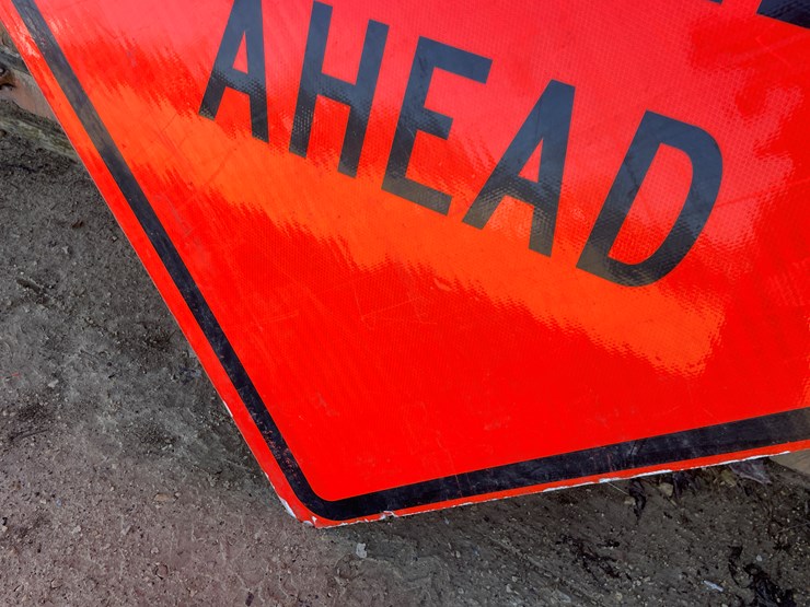 #3935-•-retired-fiberglass-road-signs-image-9
