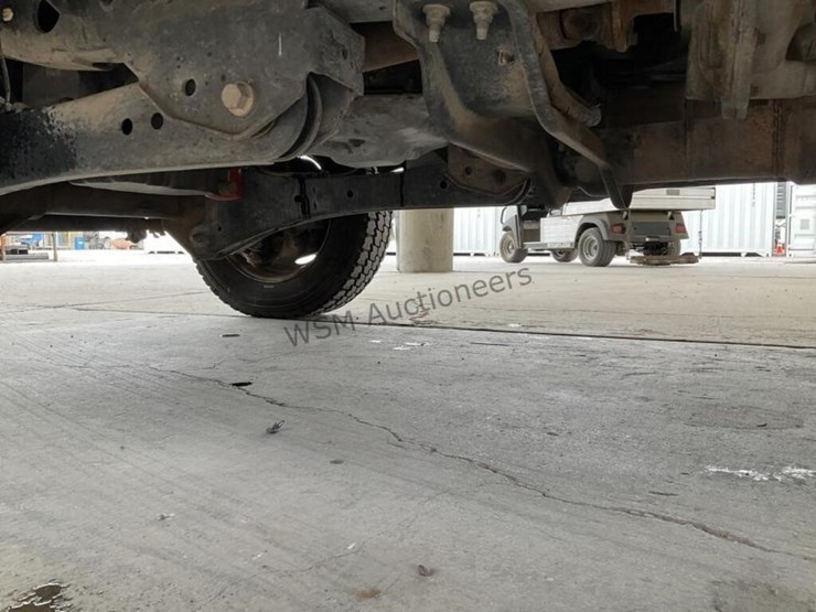 2016-ford-f550-image-28