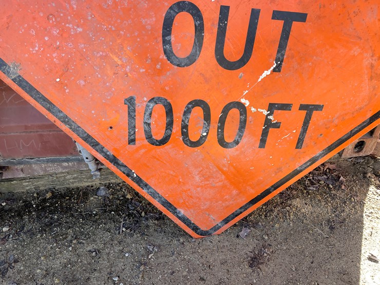 #3932-•-(2)-metal-retired-road-signs-image-6