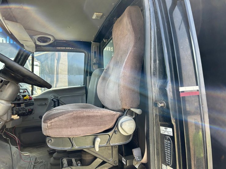 2000-sterling-l9500-image-21