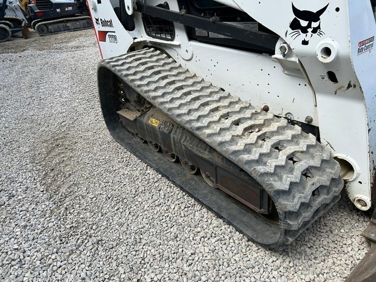 2022-bobcat-t770-image-12