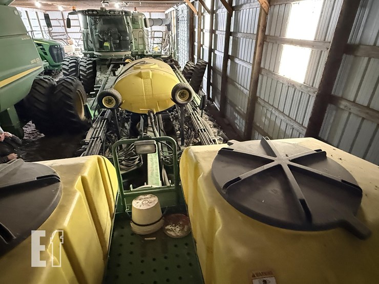 2010-john-deere-db60-image-15