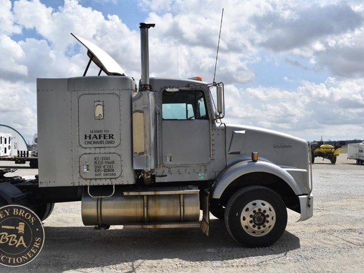 1995-kenworth-t800-image-9