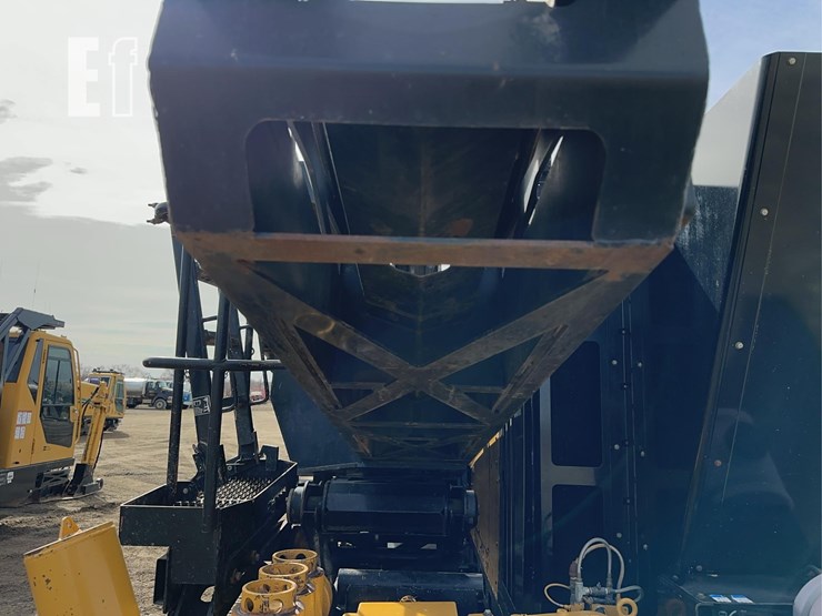 2017-vermeer-navigator-d100x140-series-iii-image-35