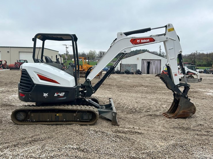 2022-bobcat-e42-image-5