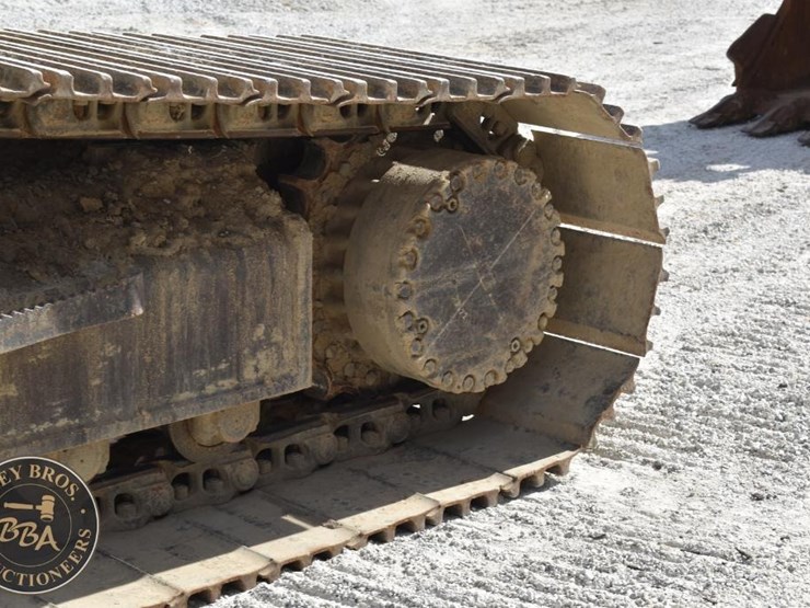 2013-komatsu-pc360-lc-10-image-43