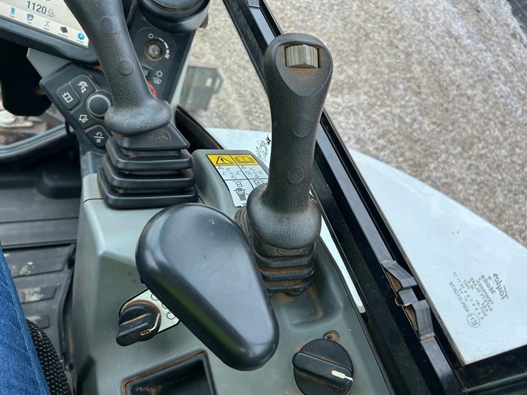 2020-bobcat-e50-image-23