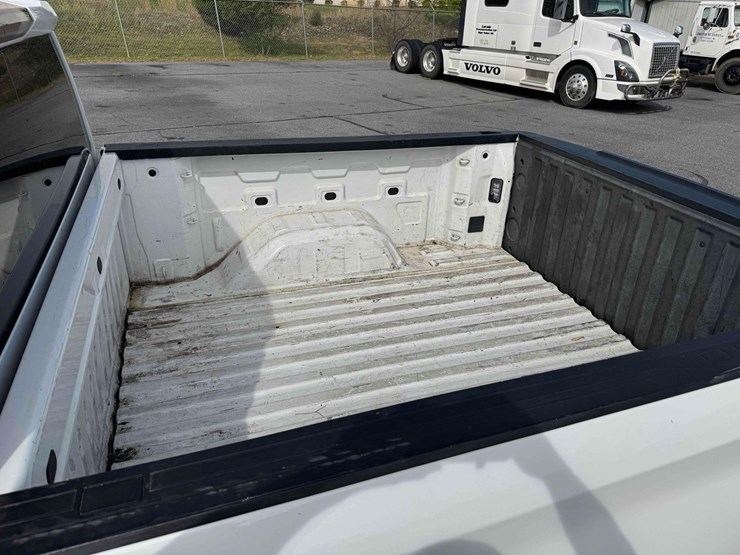 2020-chevrolet-silverado-1500-image-10