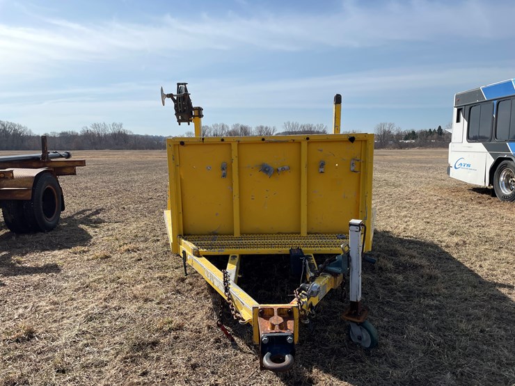 #203-•-sauber-single-axle-utility-trailer-(no-title)-image-2