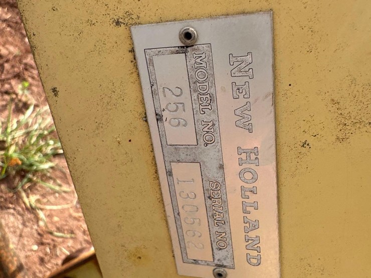 new-holland-256-image-2