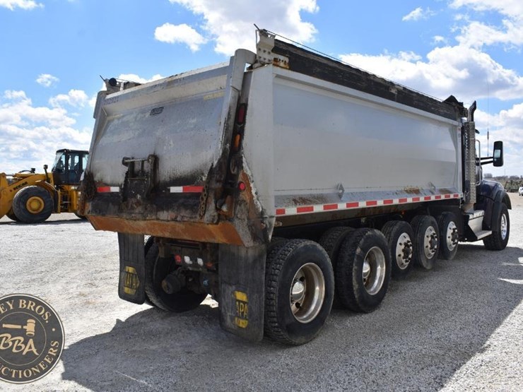 2019-kenworth-t880-image-11