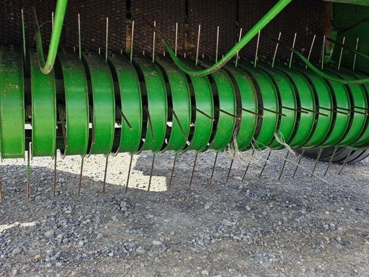 2020-john-deere-450e-image-22