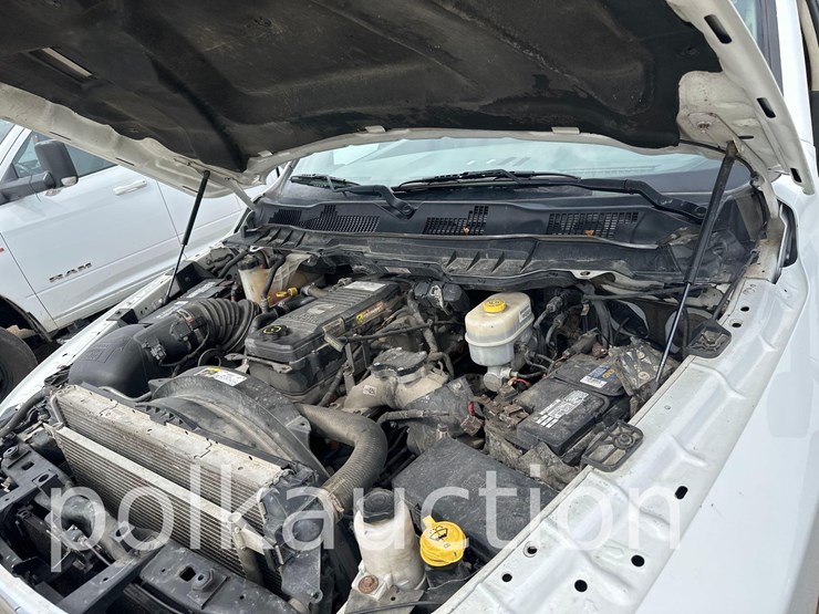 2018-ram-3500-slt-image-24