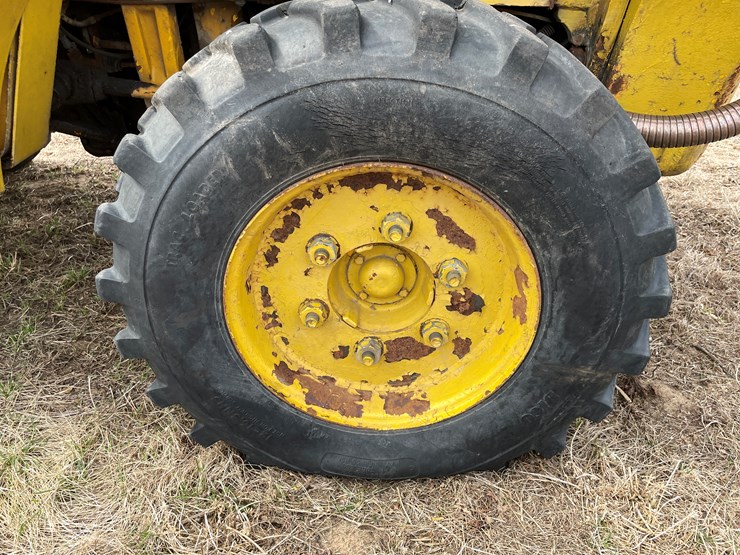 #173-•-otis-ut-50-gas-powered-rough-terrain-forklift-image-45