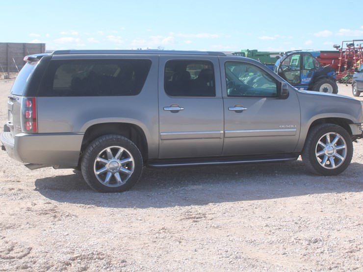 2012-gmc-yukon-image-6