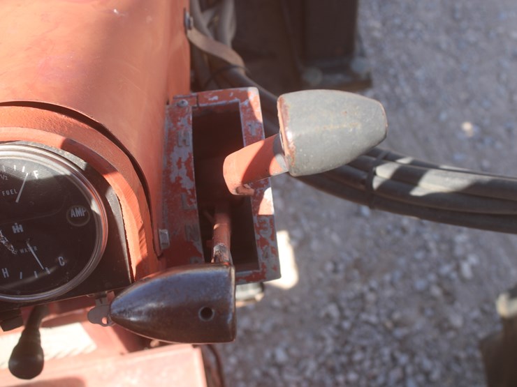 1966-international-706-image-38