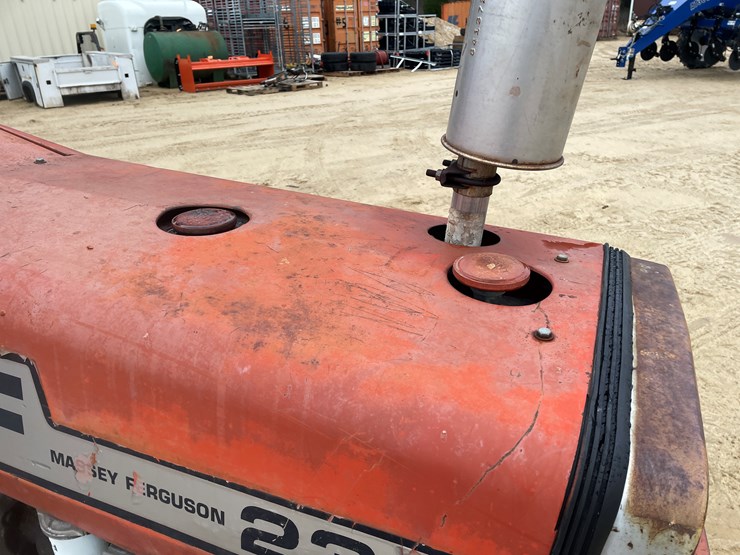 massey-ferguson-230-image-16