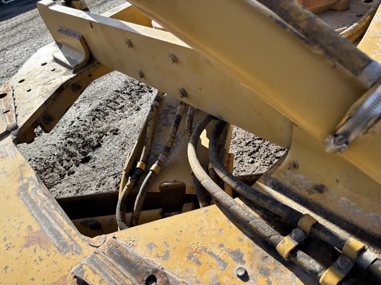 caterpillar-143h-image-31