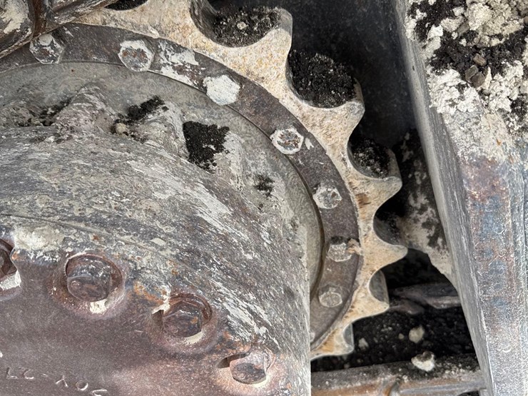 2021-komatsu-pc210-lc-11-image-22