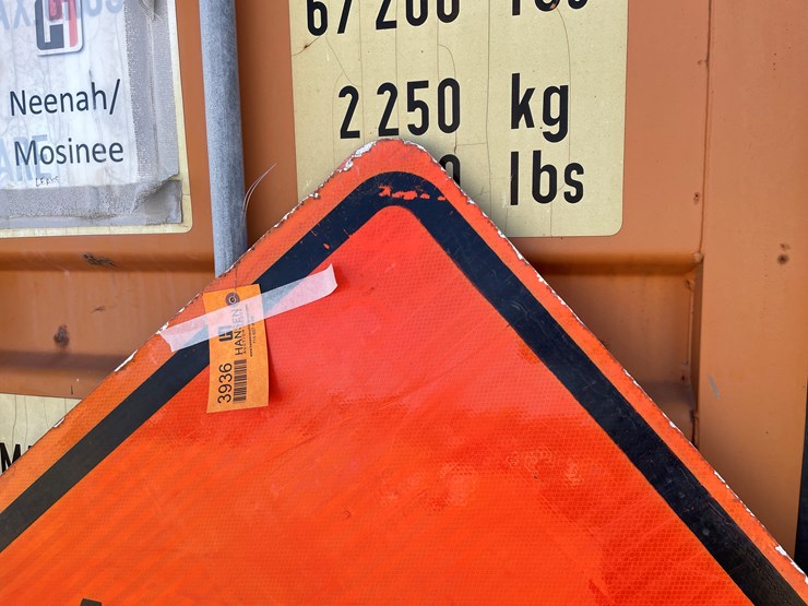 #3936-•-retired-fiberglass-road-signs-image-6