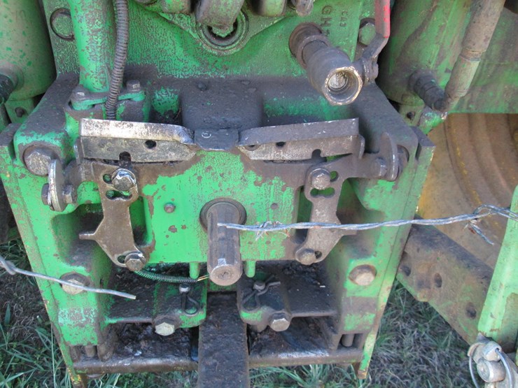 john-deere-6215-image-7