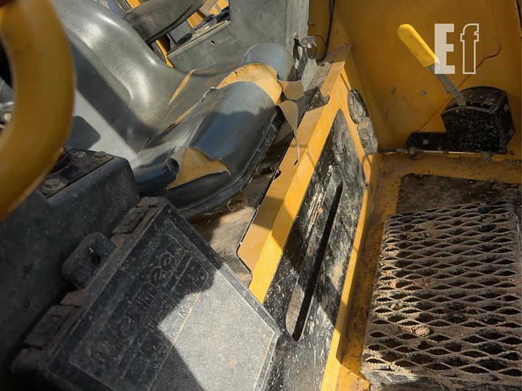 2013-vermeer-navigator-d36x50-image-40