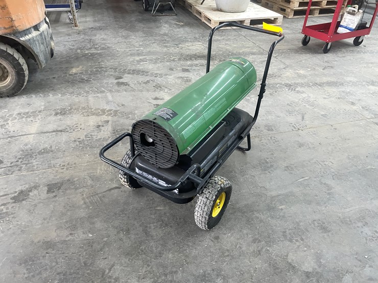 john-deere-135-image-5