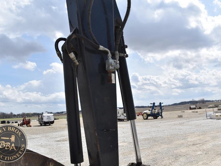 2021-deere-85g-image-18