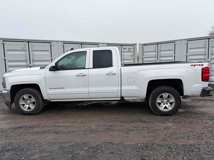 2018-chevrolet-silverado-lt-image-5