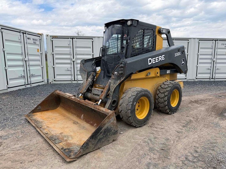 2018-deere-332g-image-1