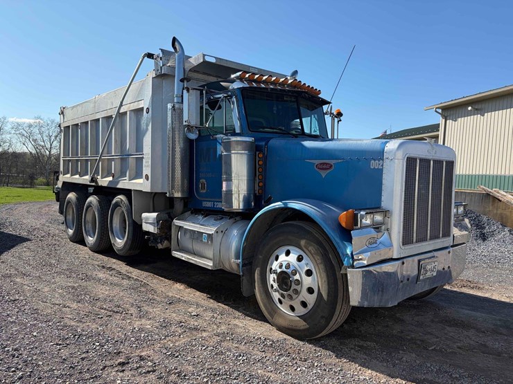 1996-peterbilt-tri-axle-dump-image-3