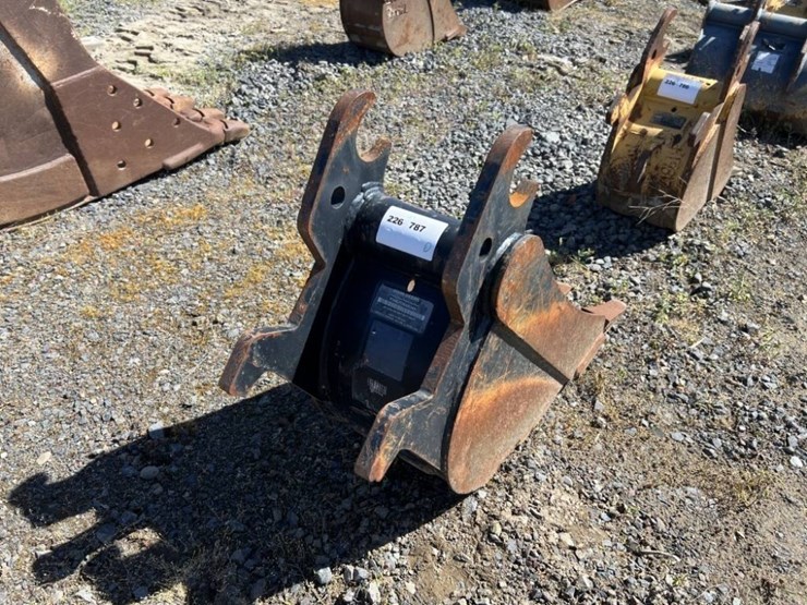 john-deere-12-image-3