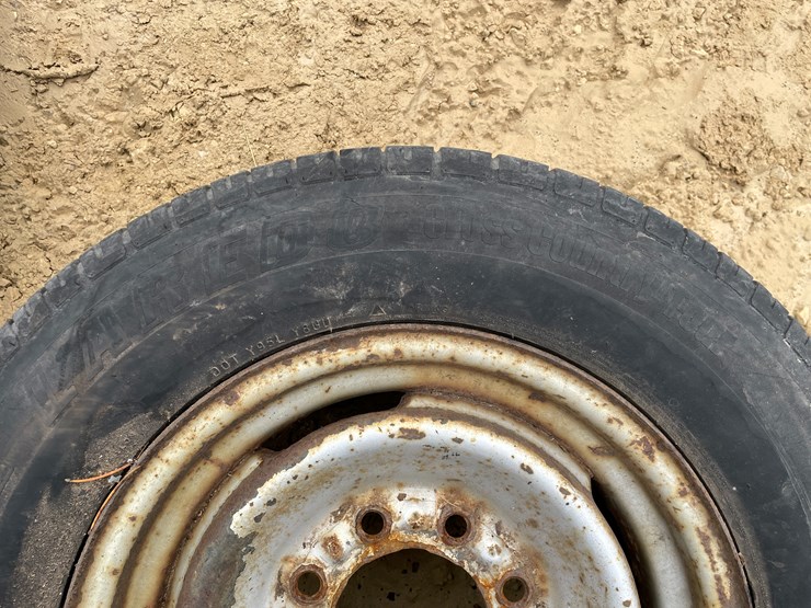 #3926-•-(6)-spare-rims-and-tires-image-21