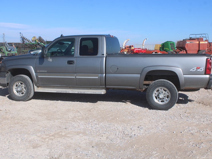 2006-chevrolet-2500-image-8