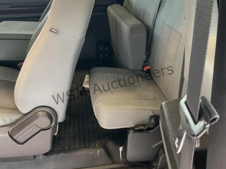 2011-ford-f350-image-24