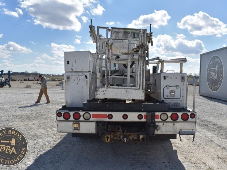 2005-gmc-topkick-image-7