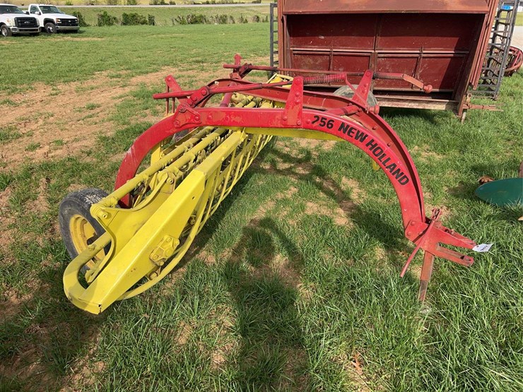 new-holland-256-image-1