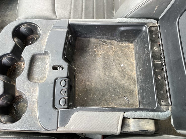 2016-dodge-2500-image-96