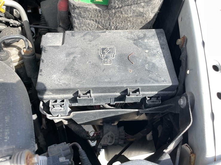 2016-dodge-2500-image-17