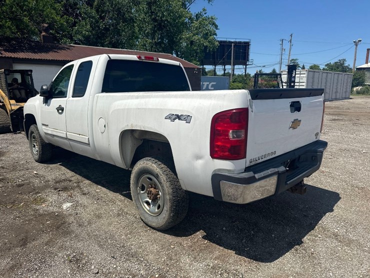 2008-chevrolet-silverado-2500-image-7