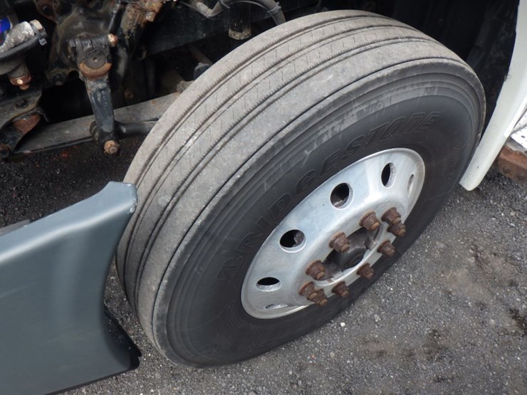 2018-freightliner-cascadia-125-image-21