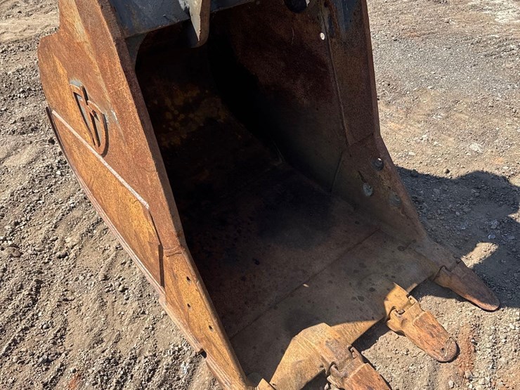 2019-xcmg-xe210u-image-10