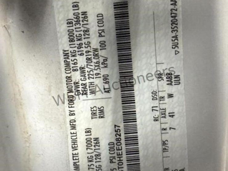 2017-ford-f550-image-23