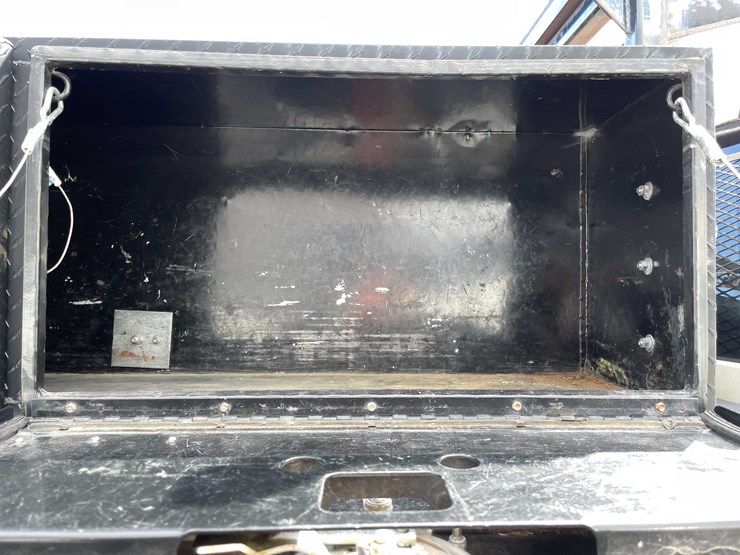 2016-dodge-2500-image-57