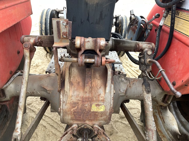 massey-ferguson-230-image-36