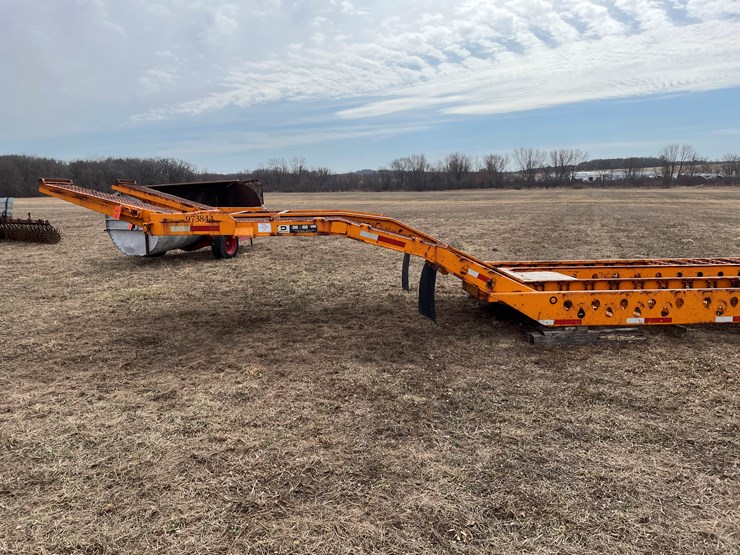 #154-•-2005-delavan-semi-truck-auto-hauler-trailer-(delay-in-title)-image-11