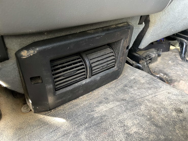 2015-dodge-2500-image-96