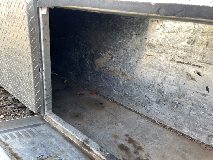 #3971-•-(2)-aluminum-truck-tool-box's-image-35