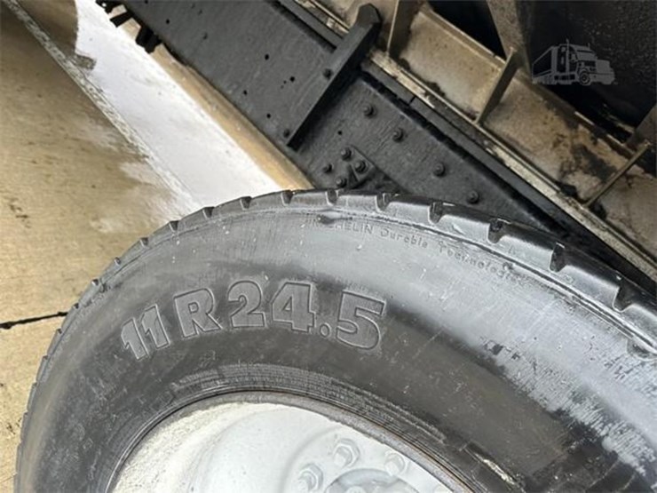 1999-international-paystar-5000-image-11